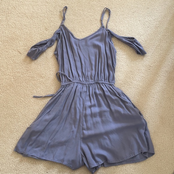 AE romper! - Picture 2 of 2